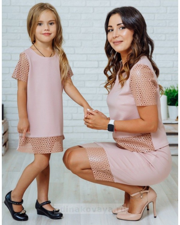 Комплект в стиле Family Look костюм с юбкой для мамы и платье для дочки Милан М-2139 пудровый