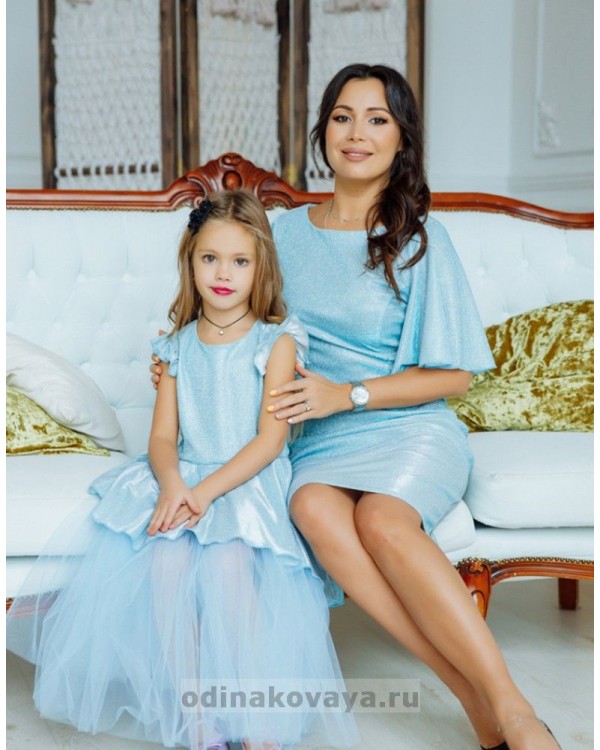 Праздничные платья для мамы и дочки блестящие с люрексом Белль М-2179 голубой