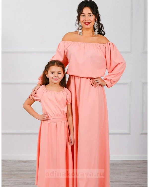 Комплект платьев Family Look для мамы и дочки Элегия М-244 персик однотонный