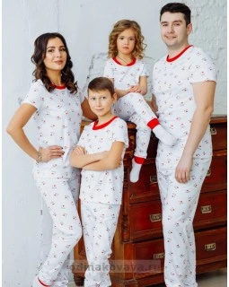 Комплект пижам в стиле family look на четверых Love М-2169