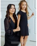 Одинаковые черные платья для мамы и дочки с длинными шифоновыми рукавами Ангелина М-2175