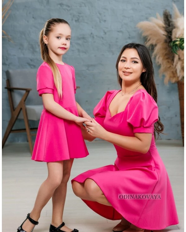 Одинаковые платья для мамы и дочки Марта М-2209, ярко-розовый