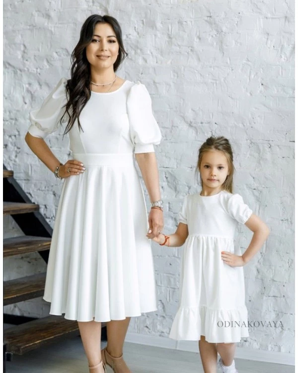Комплект нарядных платьев для мамы и дочки Валенсия М-2195