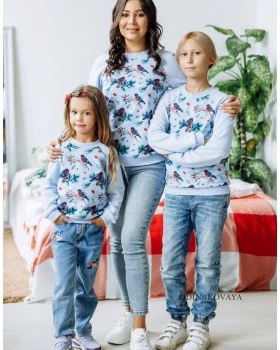 Свитшоты в стиле family look для мамы и сына Снегири М-2200