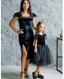 Комплект нарядных бархатных платьев для мамы и дочки Николь М-2201 черный