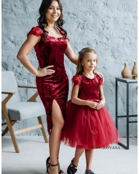 Комплект нарядных платьев для мамы и дочки Николь М-2201 бордо