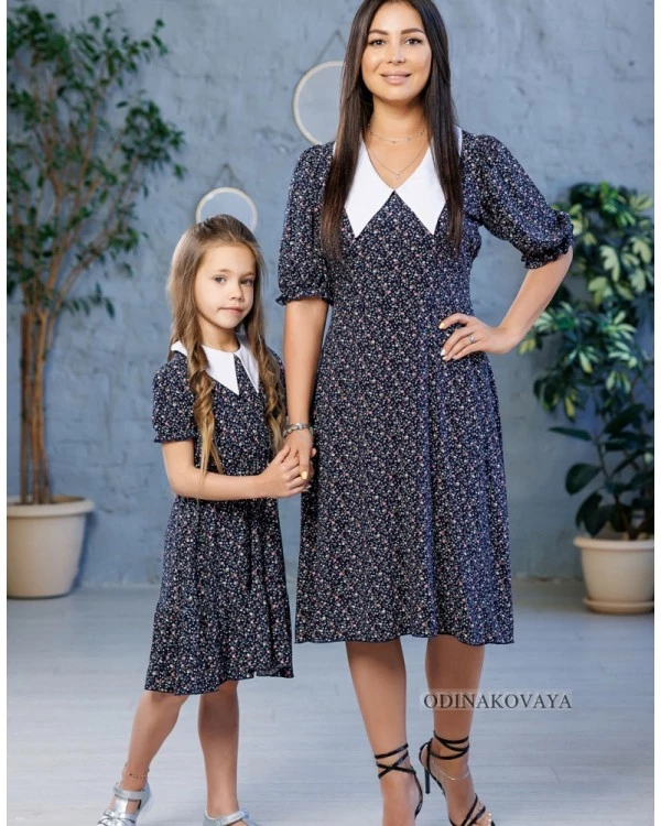 Комплект платьев с белым воротником в одном стиле для мамы и дочки Карамель М-2217